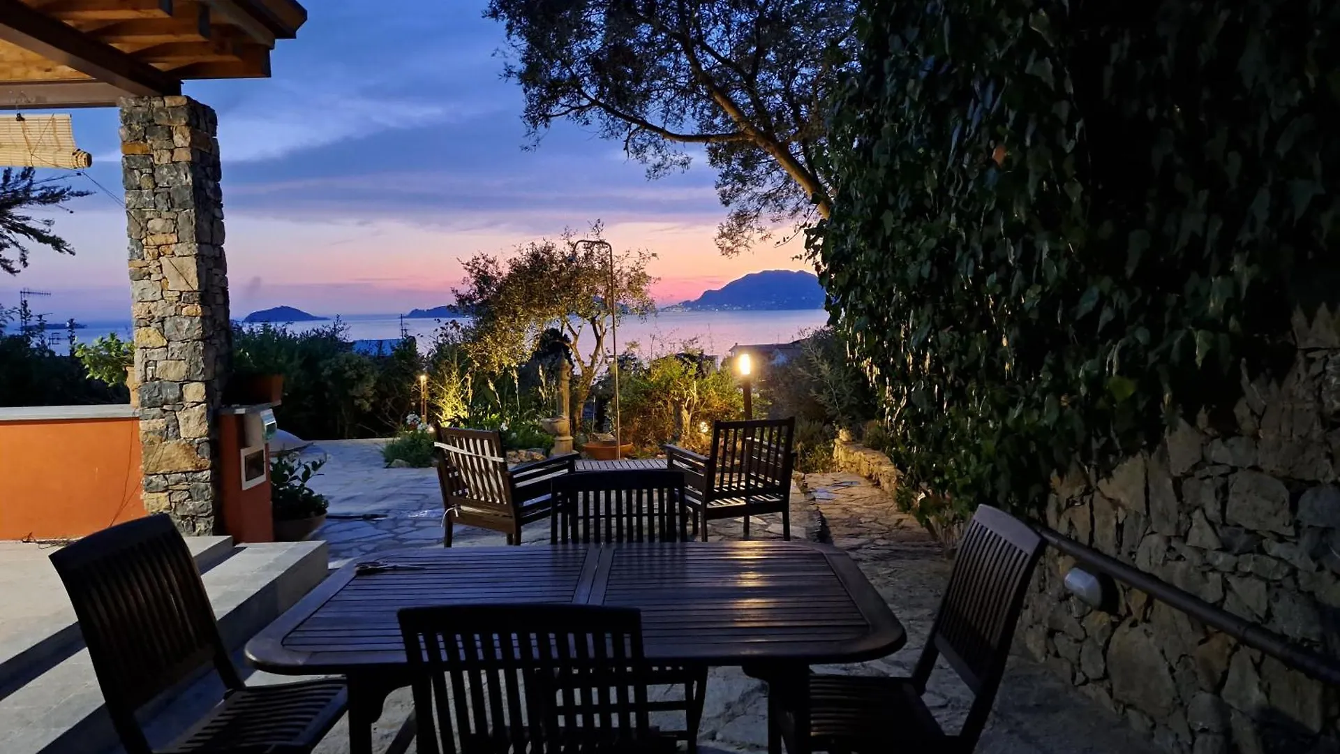 Villa Nilla Tellaro